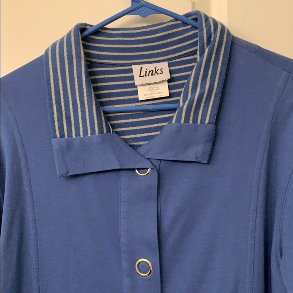 Small jacket. - Picture 3 of 6